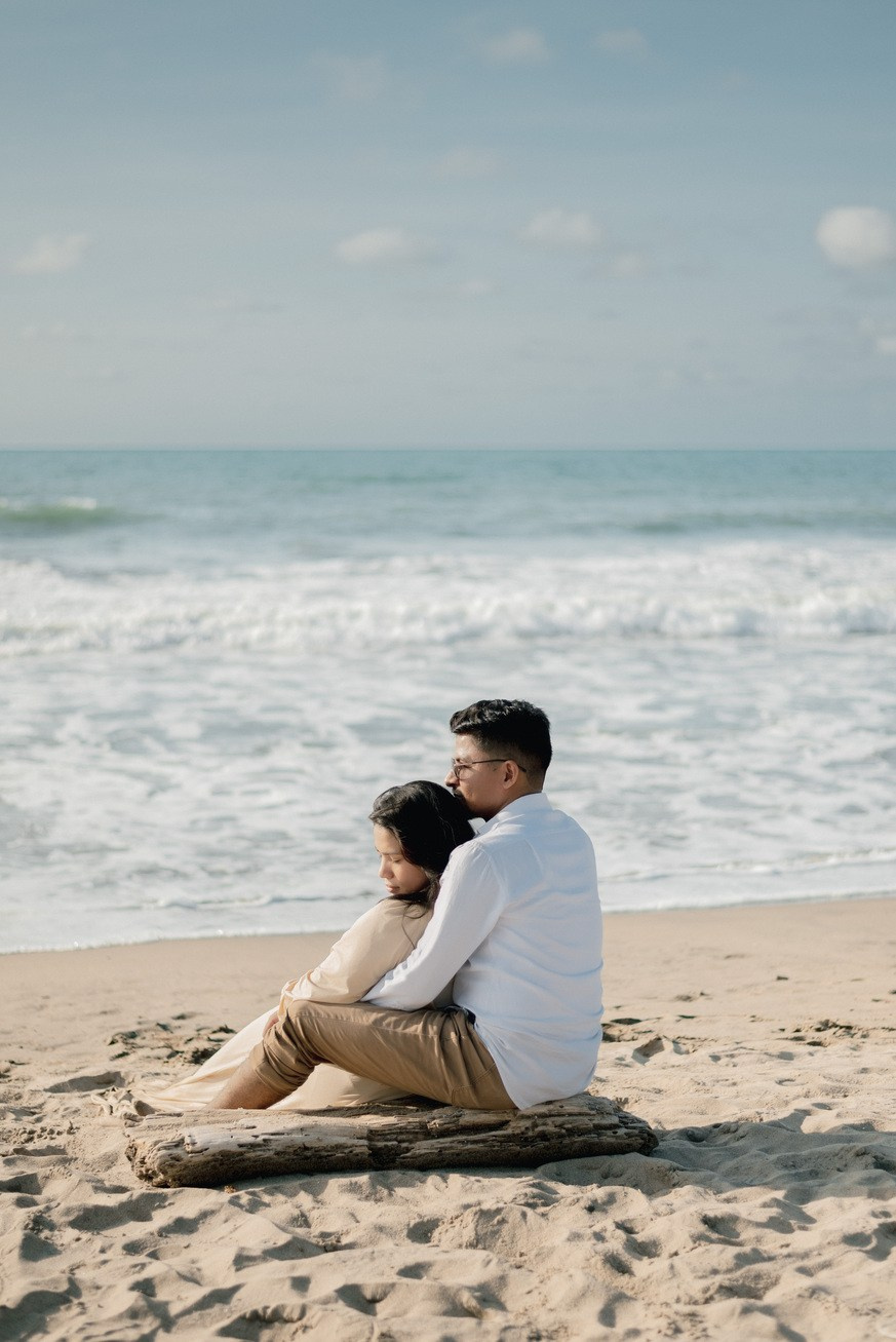 fotografía de Prebodas y bodas en playas del Atlántico por BanderArt.