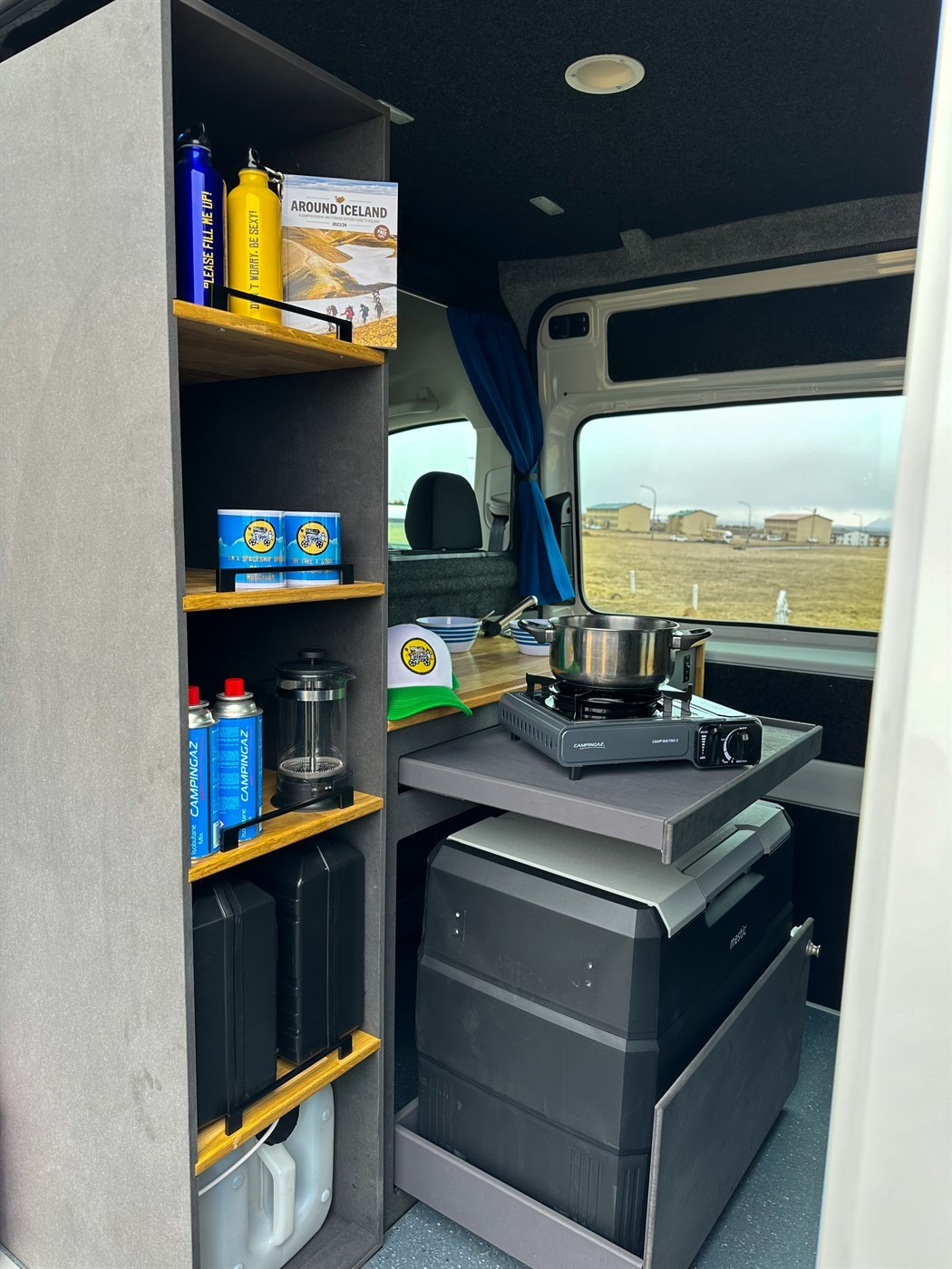 All Colors Of Iceland. Pet, Senior, Landscape, portrait studio, photographer in Miami and Sou