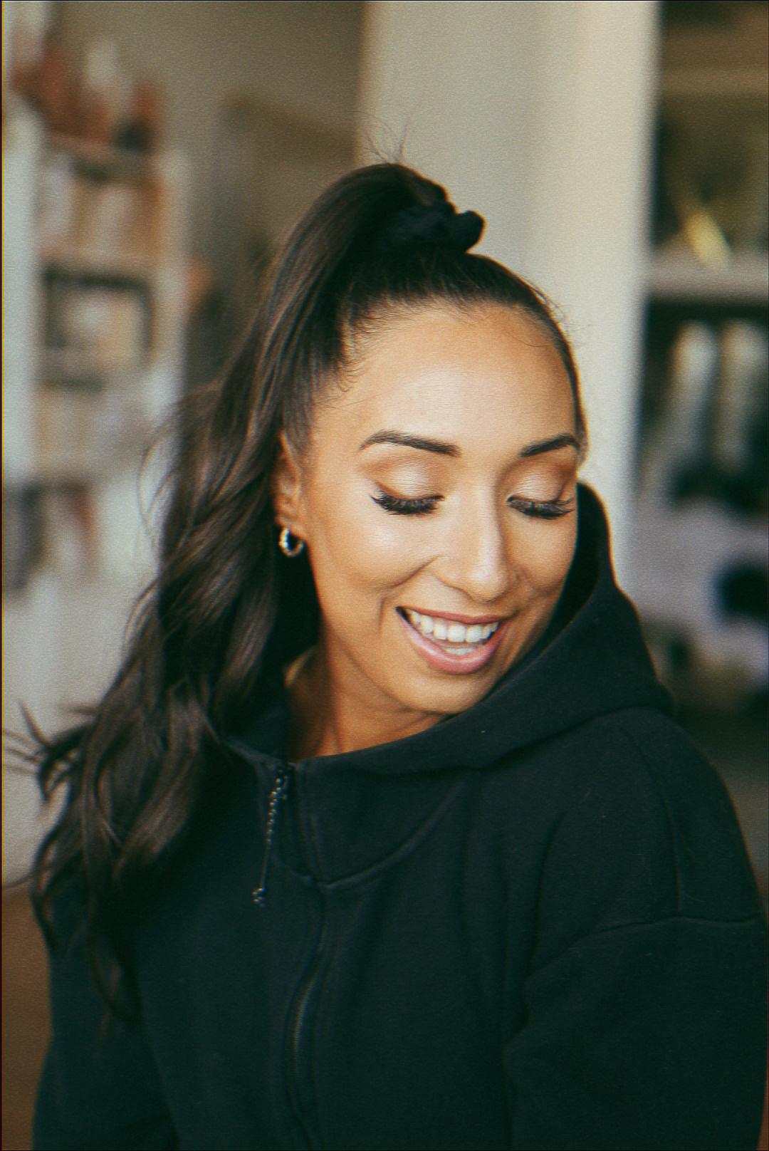 Expression & Embodiment Session. Visual Art by Life Artist, Shiva Marchand