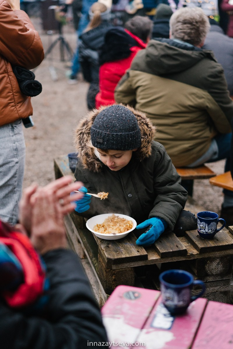Ukulele Munich Giesing. Inna Zaytseva Photography | Fotografin in München | Content Creation