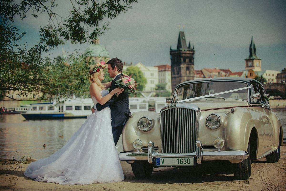 Michelle & Dan — Designer Vrtba Garden Wedding Photography, Prague
