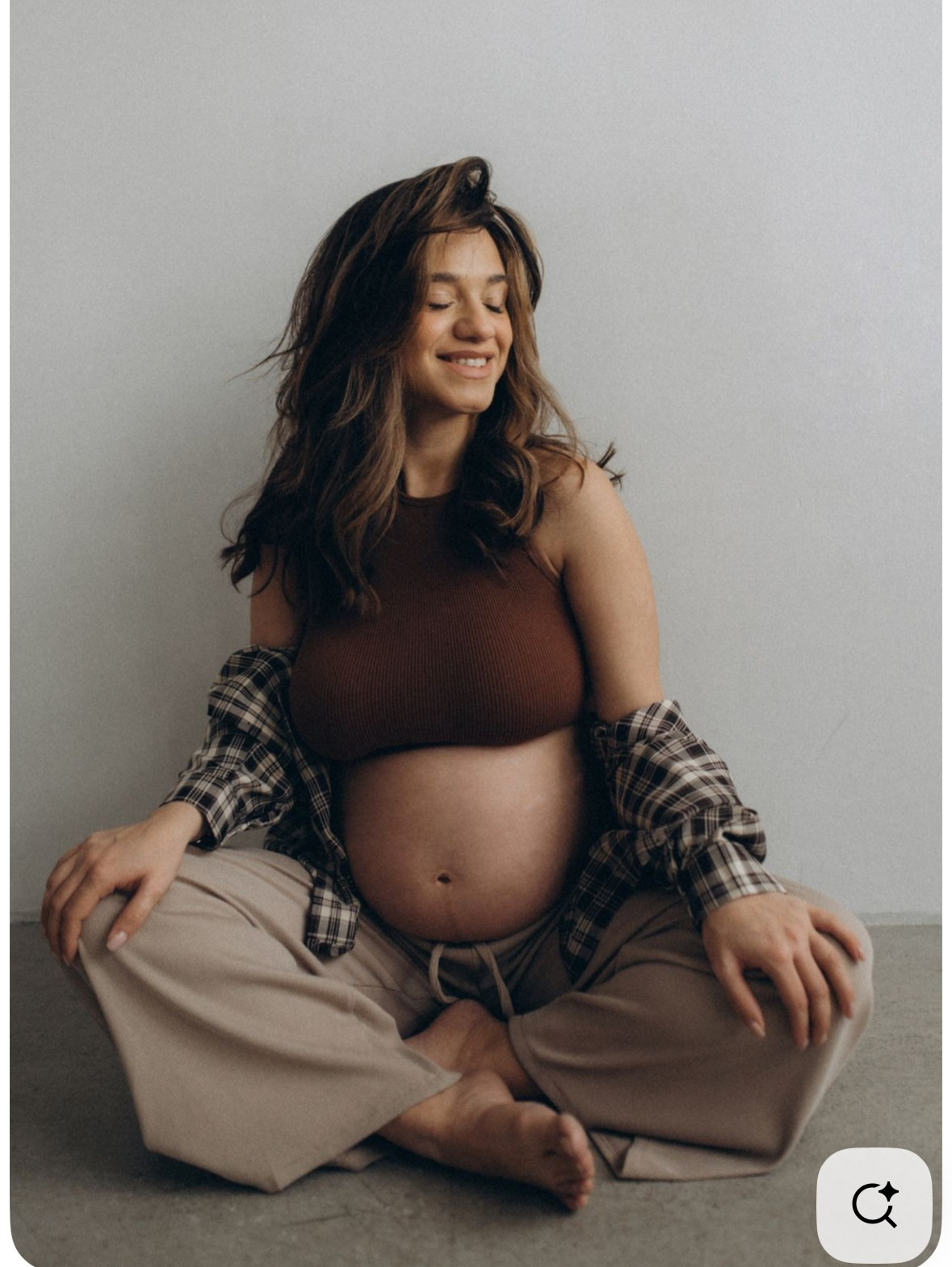 At-Home Maternity Photoshoot Guide | Bay Area Photographer Iryna Rakivnenko. Maternity, newborn photographer in the Bay Area|Iryna Rakivnenko