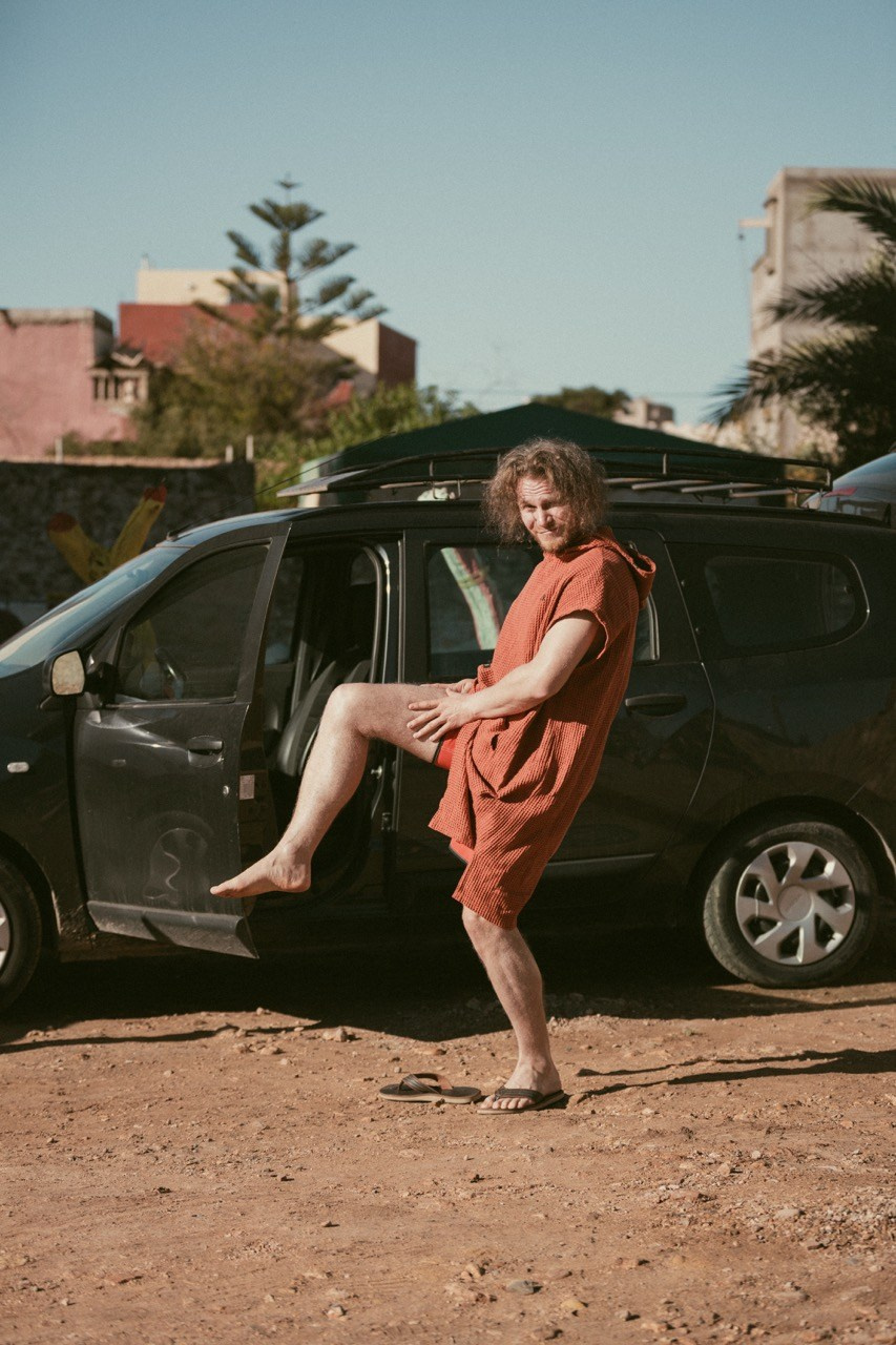 Travel and lifestyle fotografka. Dana Lišková — Empatická fotografka | Introspektivní umělkyně | Neurodivergentní koučka| Zakladatelka Artepy.cz