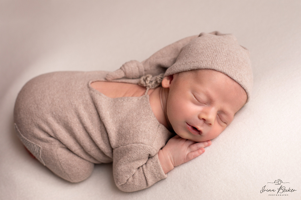 Babyfotograf Ulm, Babyfotograf Neu-Ulm, Babyfotograf Münsingen, Babyfotograf Metzingen, Babyfotograf Göppingen, Babyfotograf Tübingen, Babyfotograf Memmingen, Babyfotograf Reutlingen, Babyfotograf Stuttgart, Babyfotograf Günzburg, Babyfotograf Biberach an der Riss, Babyfotograf Alb-Donau-Kreis, Babyfotograf Bad Saulgau, Babyfotograf Bad Waldsee, Babyfotograf Ehingen, neugeborenenfotografie Ulm, neugeborenenfotografie Neu-Ulm, neugeborenenfotografie Stuttgart, neugeborenenfotografie Metzingen, neugeborenenfotografie Münsingen, neugeborenenfotografie Bad Saulgau, neugeborenenfotografie Bad Waldsee, neugeborenenfotografie Ehingen, neugeborenenfotografie Langenau, neugeborenenfotografie Ravensburg, neugeborenenfotografie Sigmaringen, Fograf Ulm, Fotograf Ehingen, Fotograf Bad Waldsee, Fotograf Ravensburg