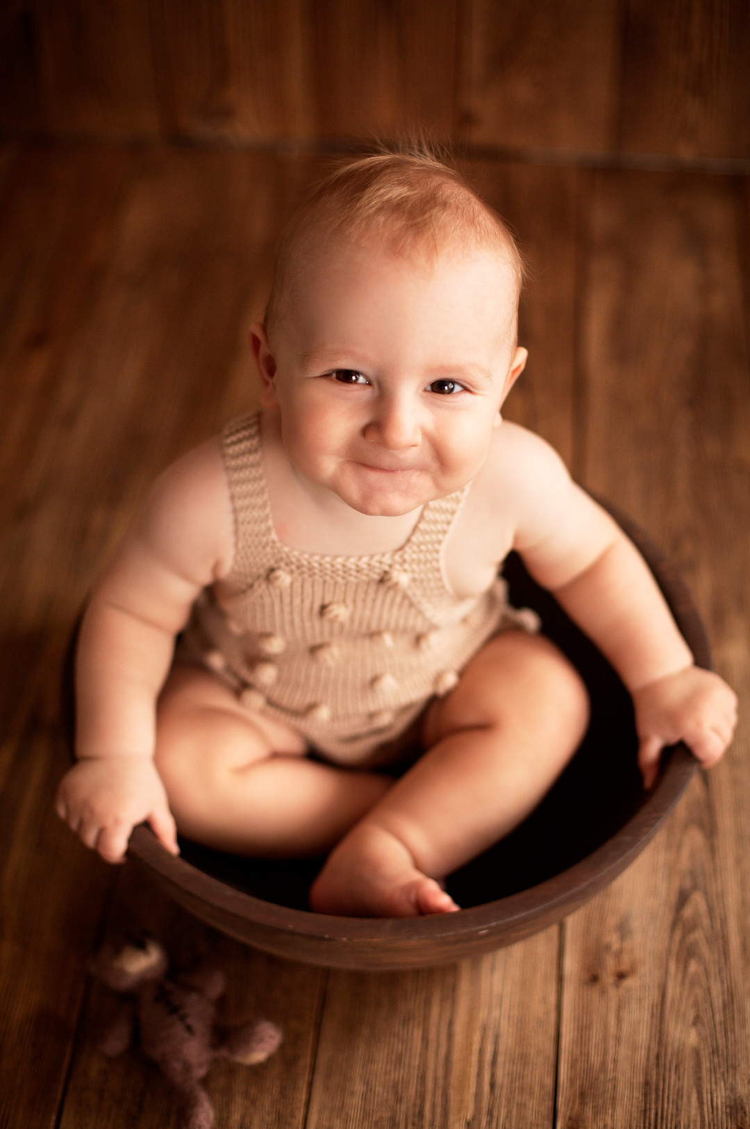 Baby Photographer in Essex | First Year Milestone Portraits by Irene Chaikeen. Irene Chaikeen | Maternity and newborn photoshoot in Essex/London