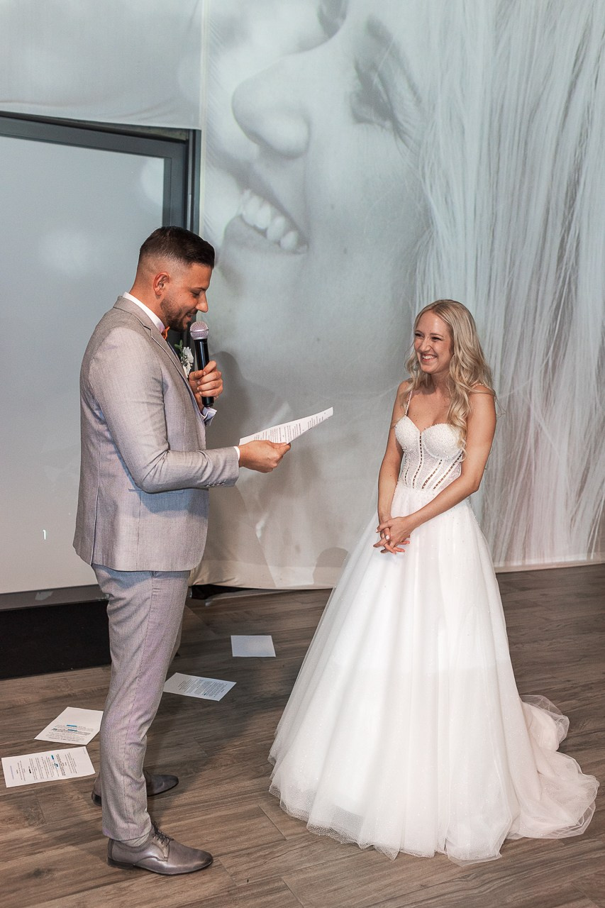 Kirchliche Hochzeit Karlsruhe | Rosi & Marco – Hochzeitsvideo & Fotos