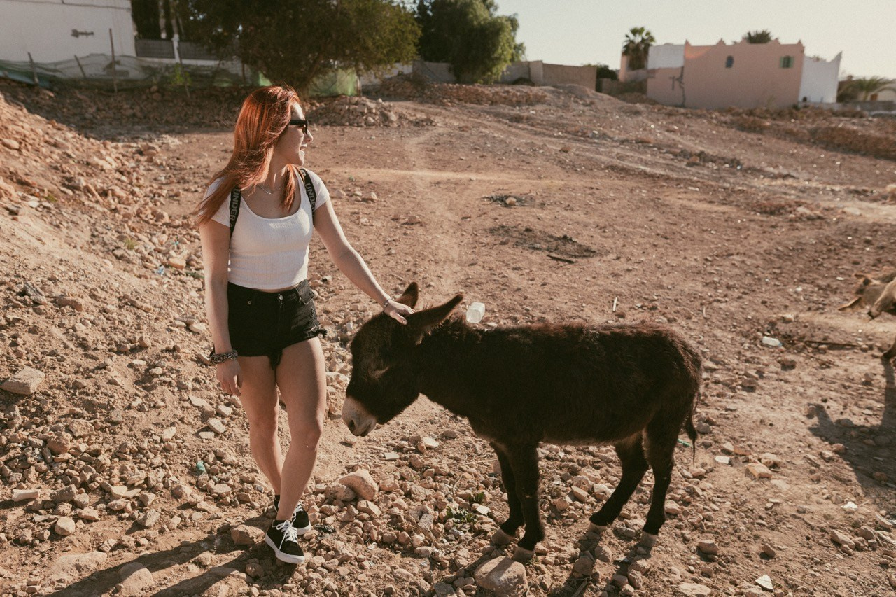 Travel and lifestyle fotografka. Dana Lišková — Empatická fotografka | Introspektivní umělkyně | Neurodivergentní koučka| Zakladatelka Artepy.cz