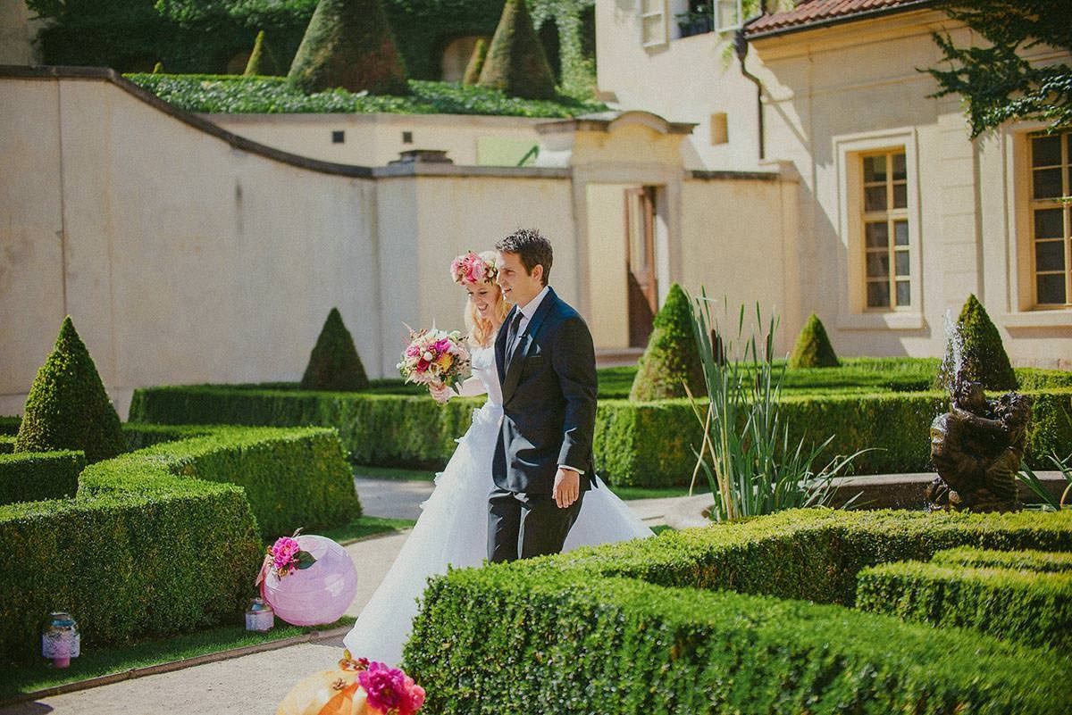 Michelle & Dan — Designer Vrtba Garden Wedding Photography, Prague
