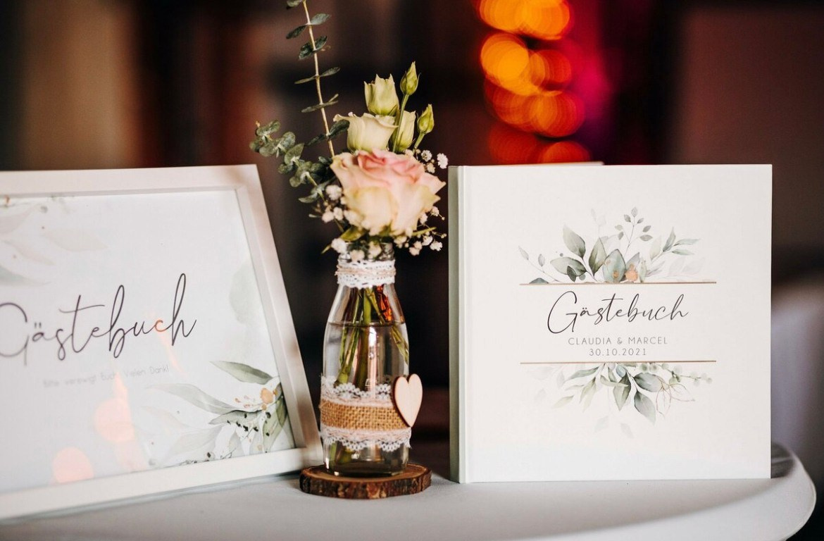 Rustikale Hochzeit mit dem Bulli Bus. Hochzeitsfotografie in Berlin Nataliia Schütze