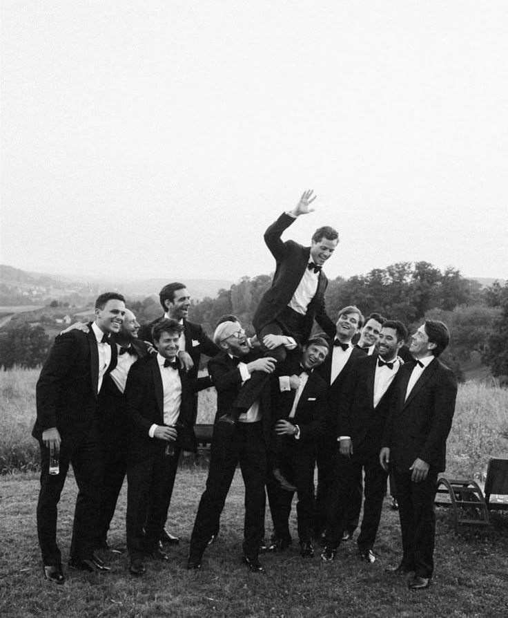 Wedding guide. Wedding and elopement photographer Italy Tuscany Como Milan Pavia Marija Galaka