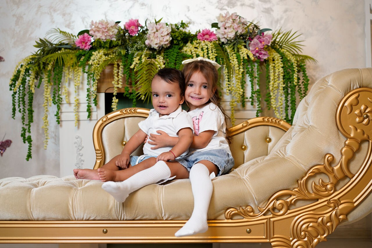 Sedinta foto aniversara si sedinta foto smash the cake. Cuibul foto