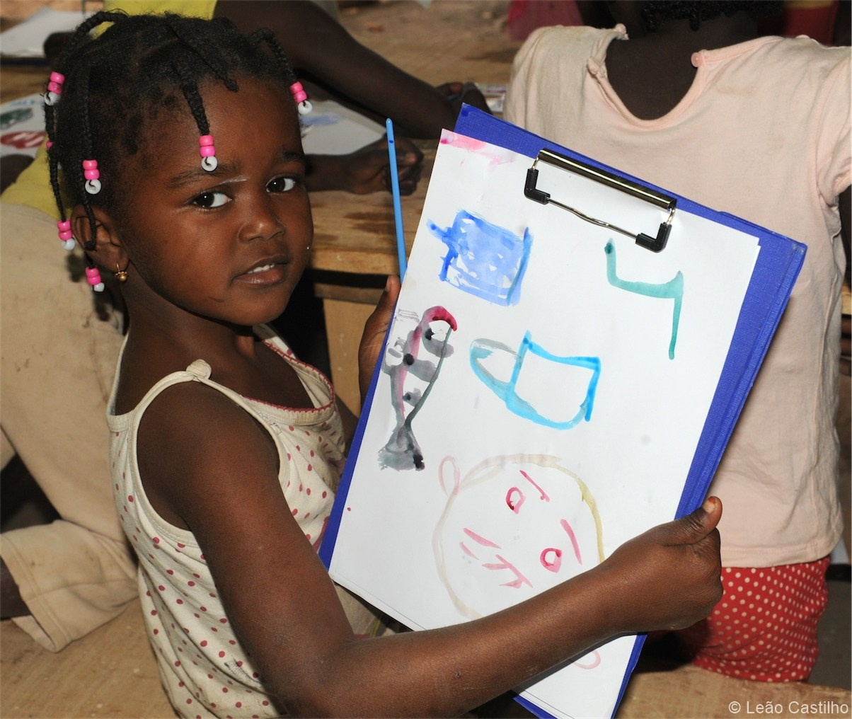 Photos of volunteer work in Congo. Simbahalu