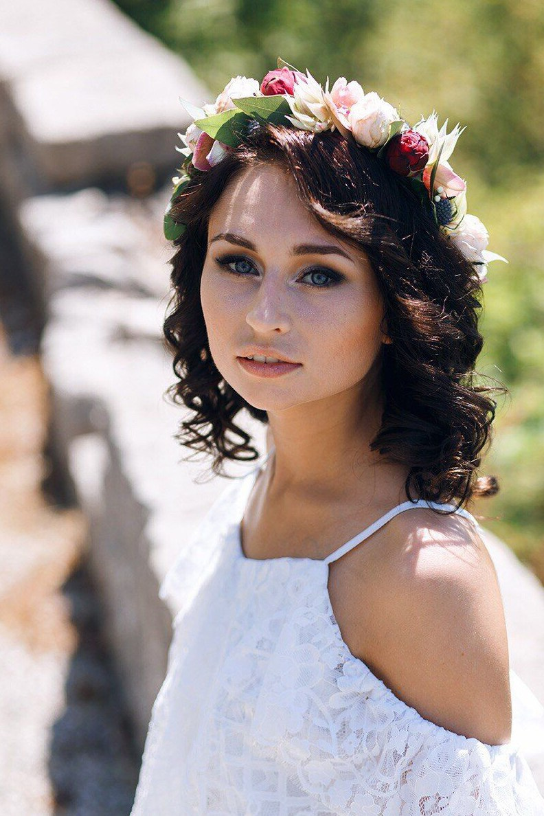 Wedding makeup artist hairdresser in Montenegro. Makeup artist and hairdresser in Montenegro Nadia Lia