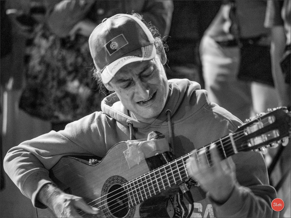 Street musician in Lisbon