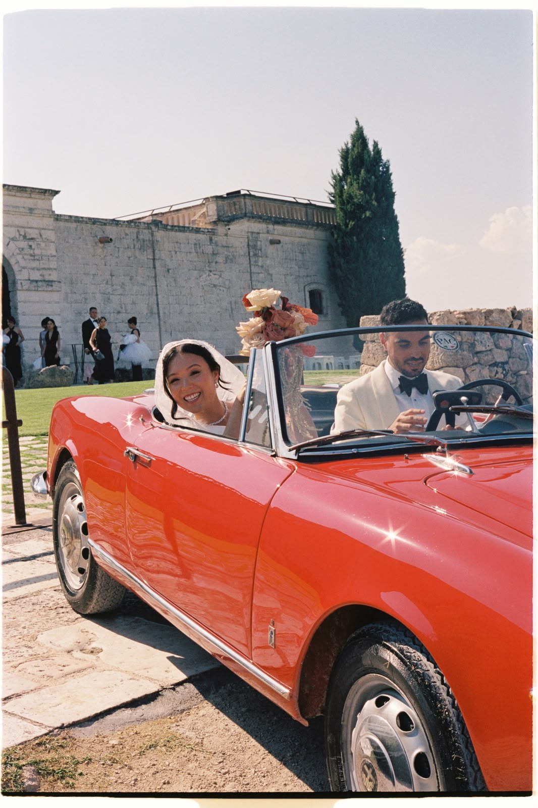 Annie and Fawzi. Sara Luca | Digital+Film wedding Photographer | Italy and Europe