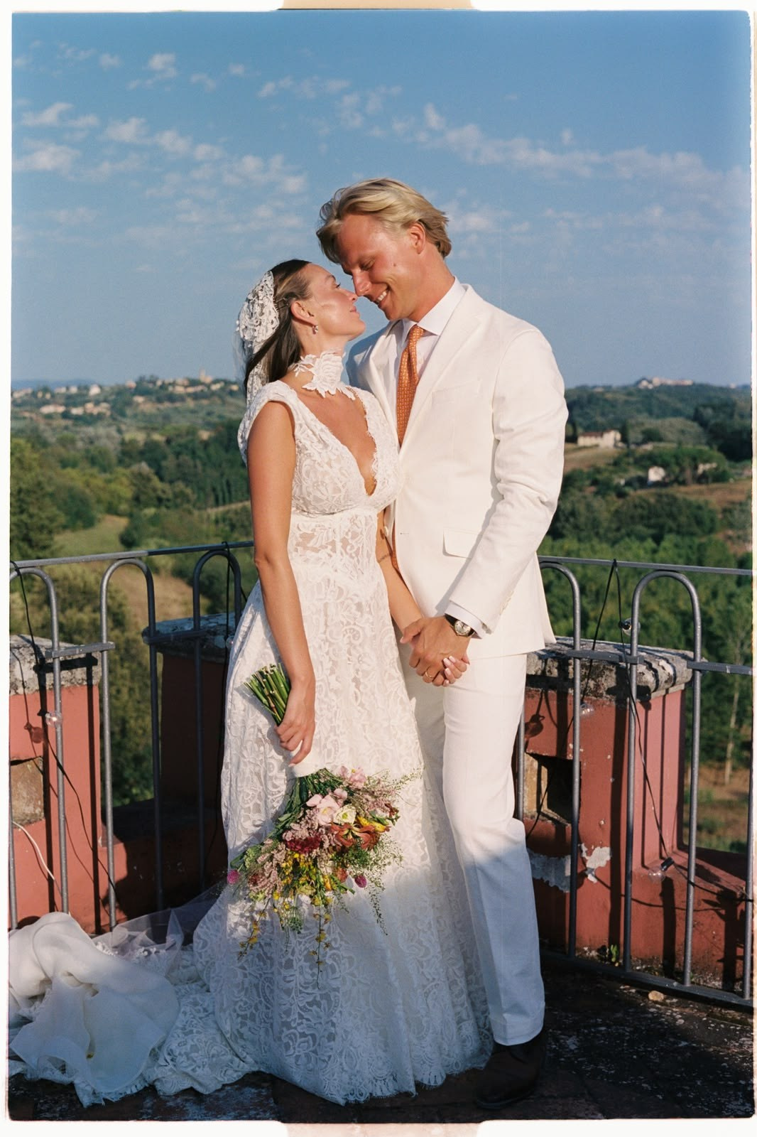 Svea and Axel. Sara Luca | Digital+Film wedding Photographer | Italy and Europe