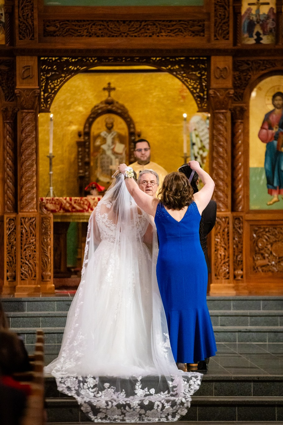 St George Greek Orthodox Church Wedding. Wedding and portrait photography in Greenville SC
