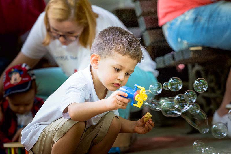 fotograf familie Iasi; fotograf Iasi; foto Iasi; foto video Iasi; familie Iasi; stare de bine