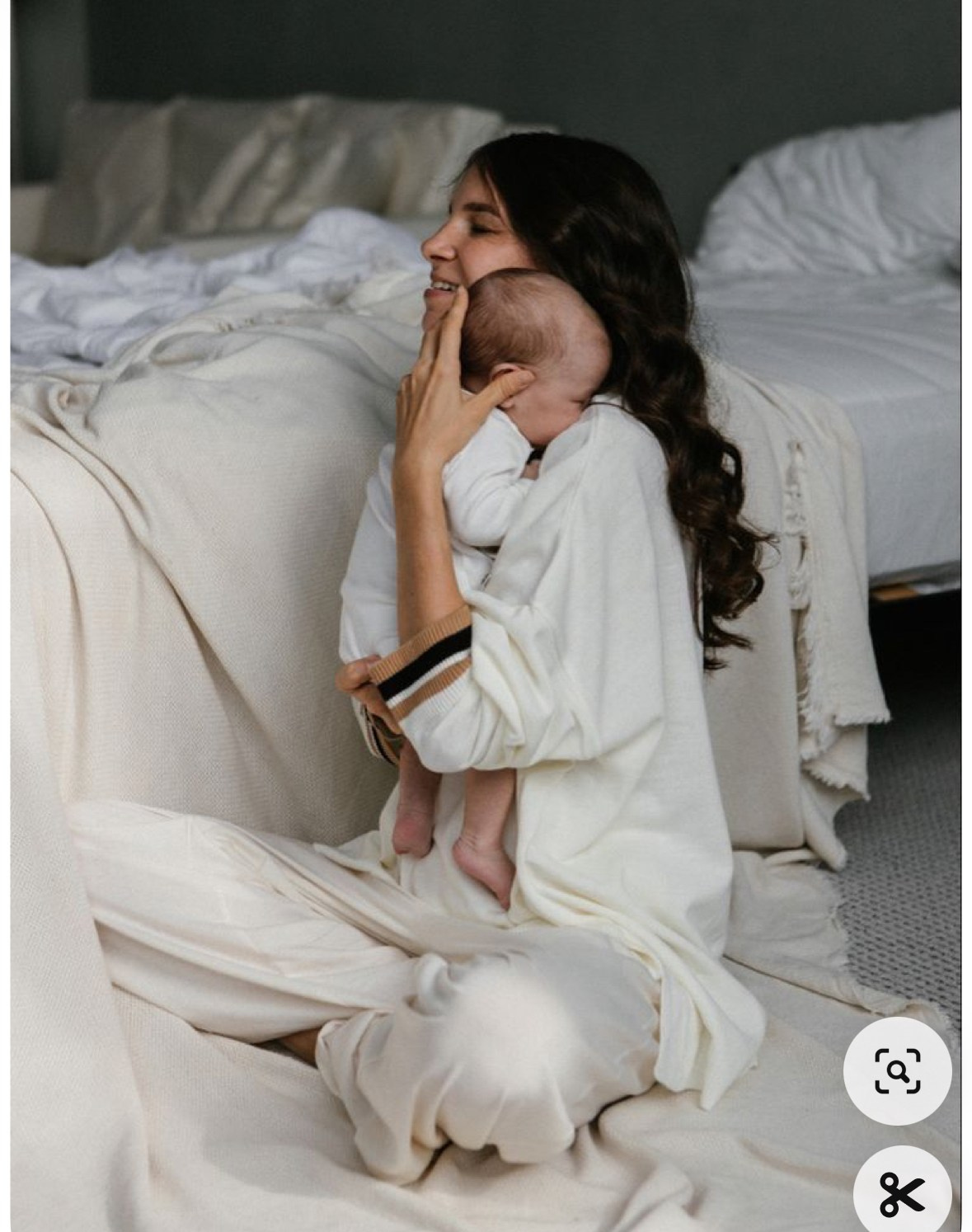 At-Home Maternity Photoshoot Guide | Bay Area Photographer Iryna Rakivnenko. Maternity, newborn photographer in the Bay Area|Iryna Rakivnenko