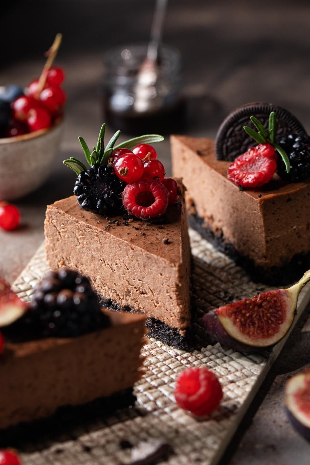 Food Foto Shooting für Cafe und Restaurant Schokoladenkuchen mit Beeren