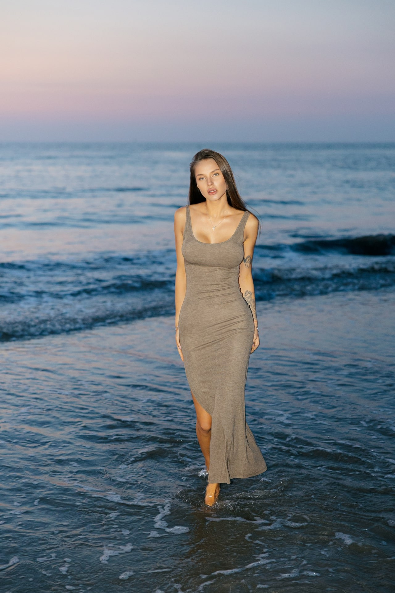 Golden Glow — Trendy Flash Portraits at Sunset. Romantic & Soulful Photography by Natalia Olhova in Rotterdam