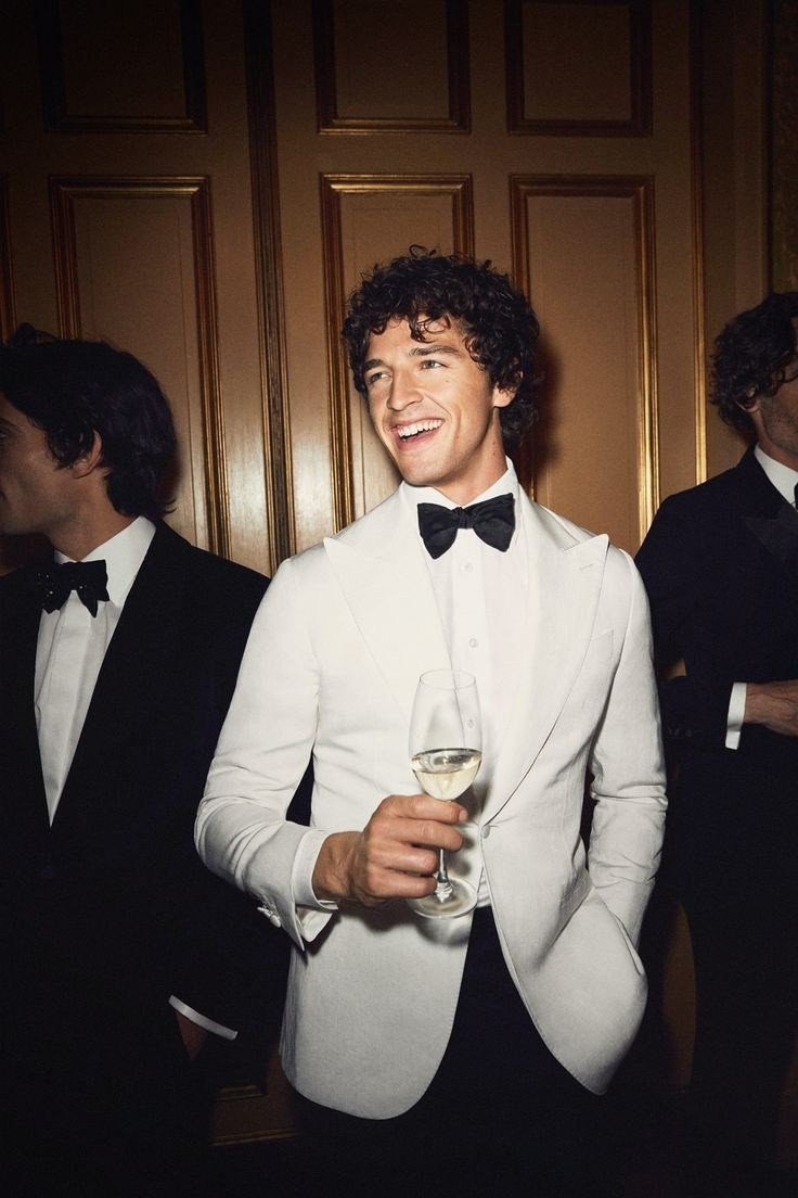 Florence styled photoshoot. Wedding and elopement photographer Italy Tuscany Como Milan Pavia Marija Galaka