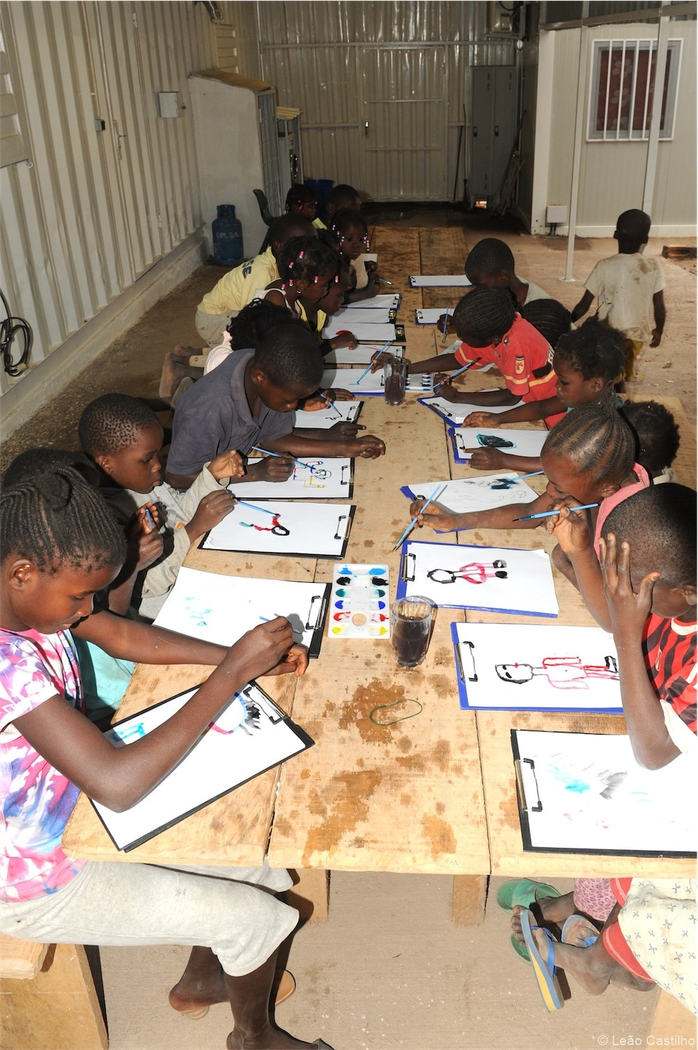 Photos of volunteer work in Congo. Simbahalu