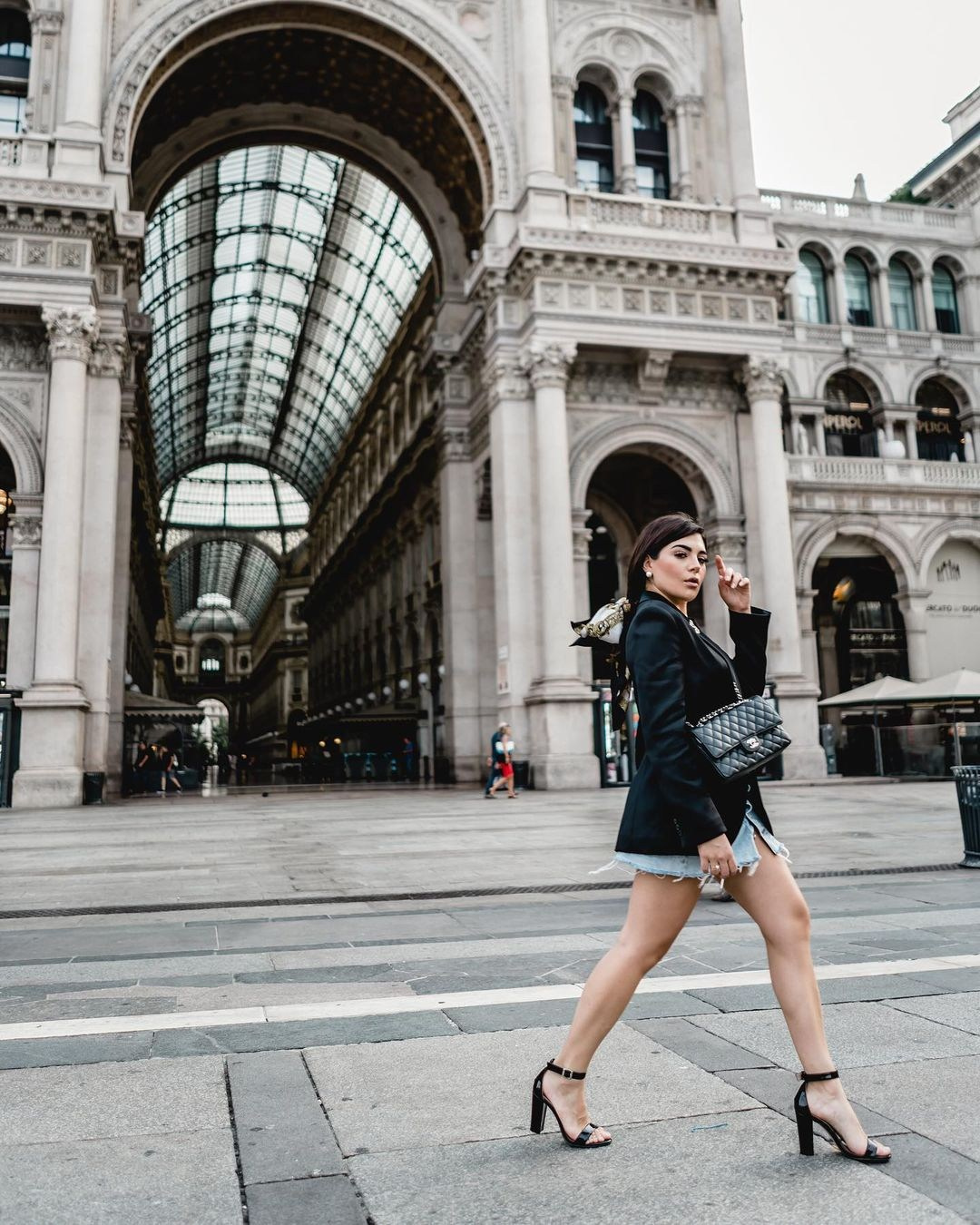 Life style. Julia Di |Fashion streetstyle photographer|videomaker in Milan & Paris