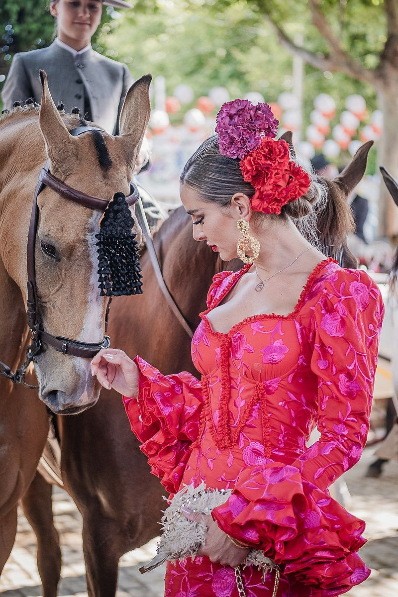 🌸 Feria de Abril 2025: un universo de luz, arte y raíces
