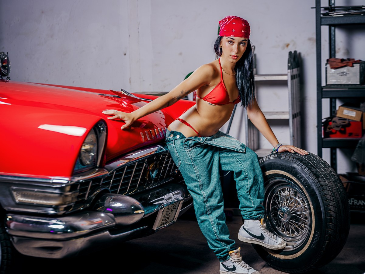 Aquí no se arreglan coches, se resucitan leyendas…