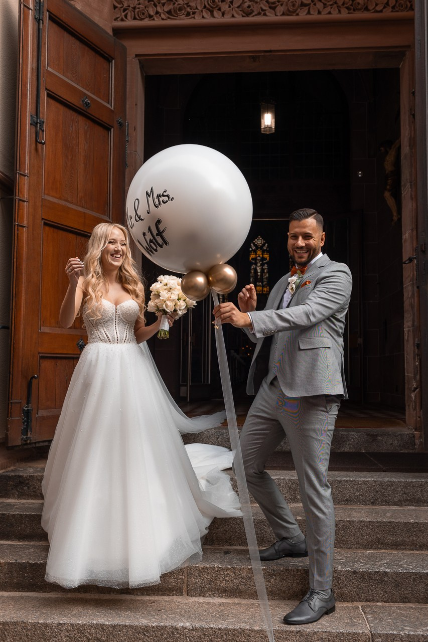 Kirchliche Hochzeit Karlsruhe | Rosi & Marco – Hochzeitsvideo & Fotos