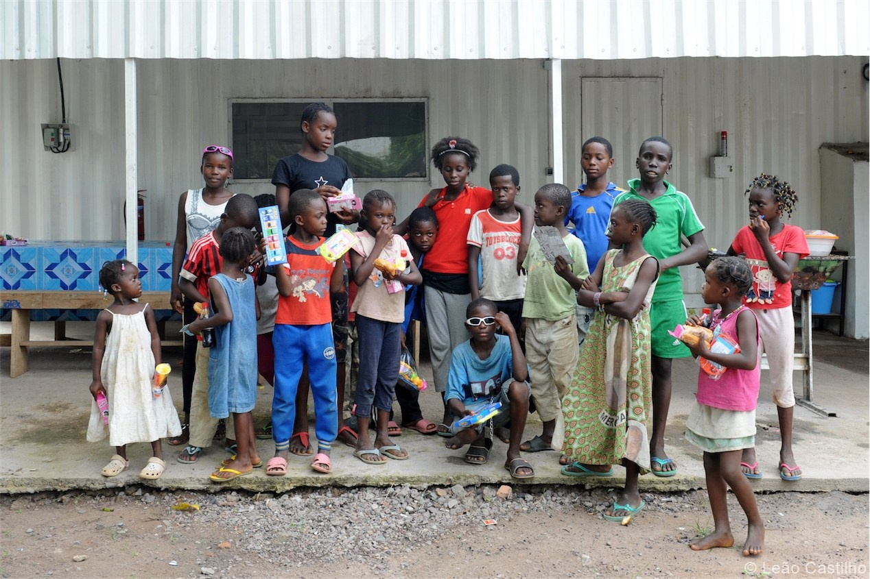 Photos of volunteer work in Congo. Simbahalu