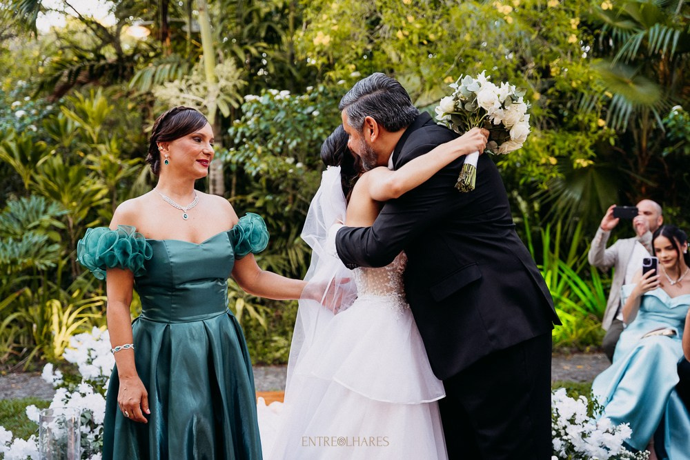 AMANDA & LEANDRO. EntreOlhares Fotografia e Filmagem de Casamentos em Recife/PE e João Pessoa/PB — Momentos únicos eternizados com sensibilidade