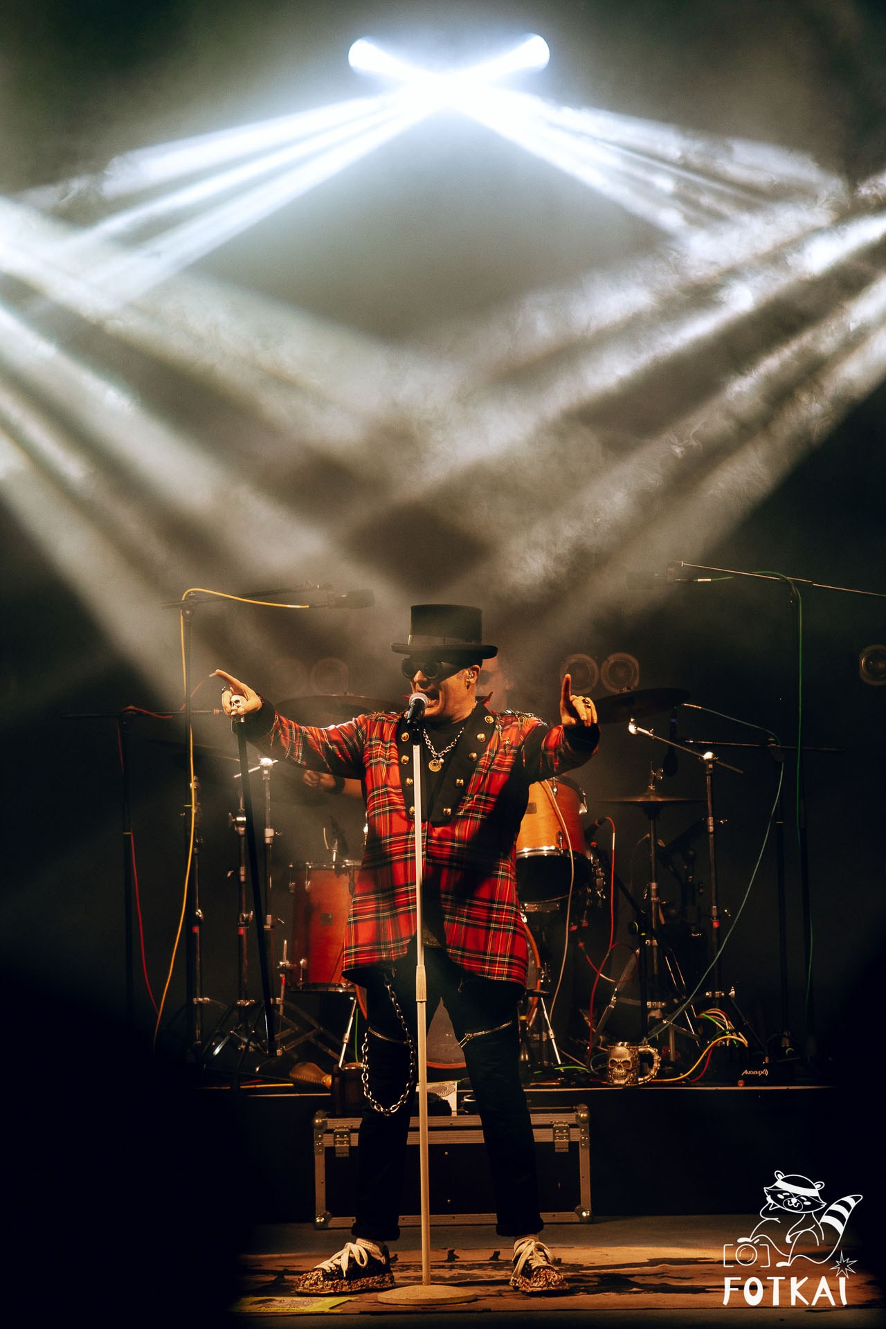 Фотоотчёт Street Food Market Torrevieja — Seguridad Social & Las Hienas DJs | FOTKAI