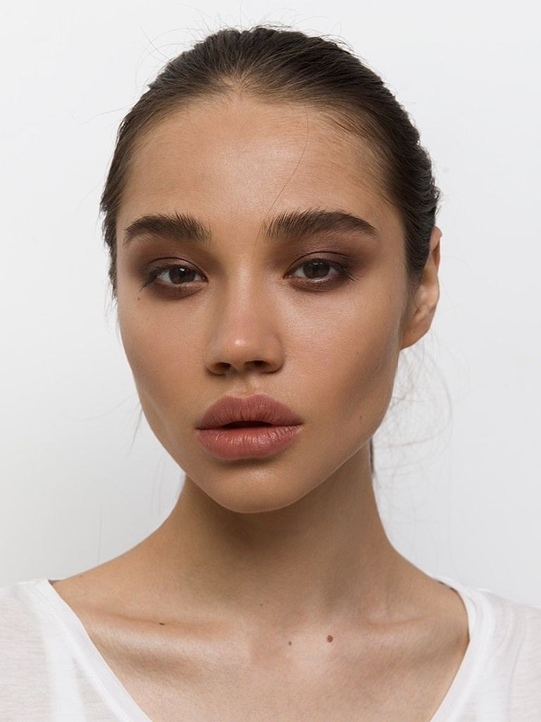 Makeup for photoshoot, engagement photos makeup, professional photosession hairstyling. Makeup artist and Hair stylist in London