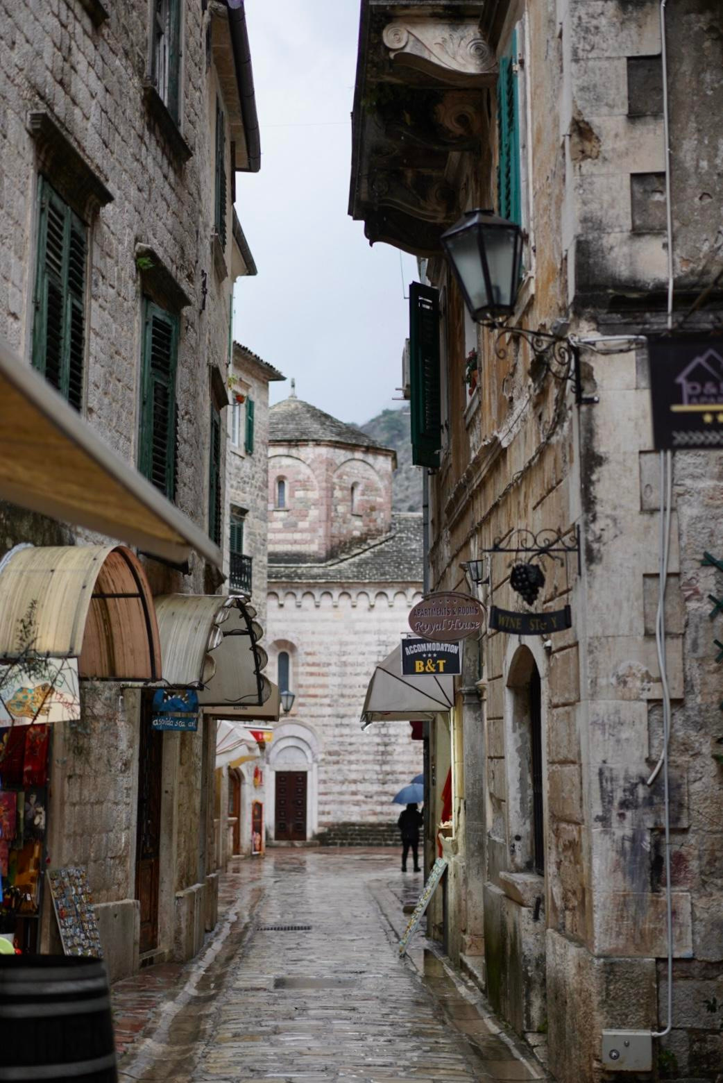 Otkrijte najbolje od Kotora: obavezna videti mesta i aktivnosti