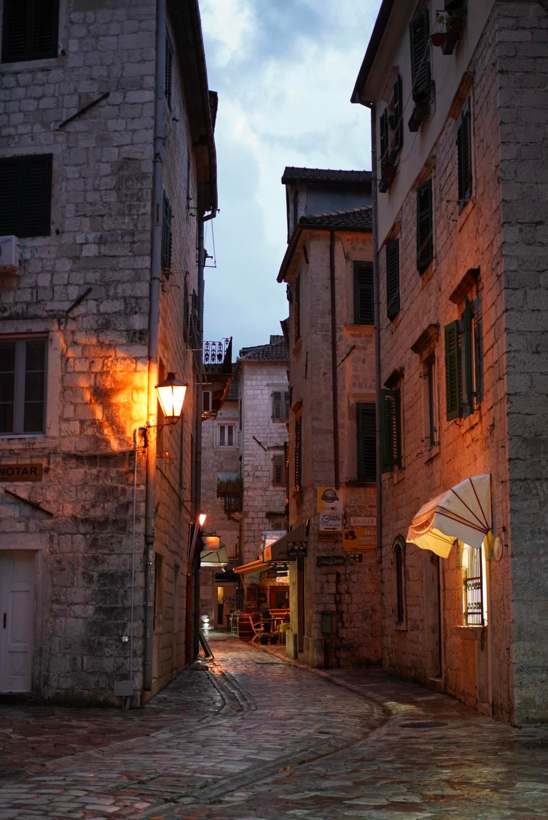 Otkrijte najbolje od Kotora: obavezna videti mesta i aktivnosti