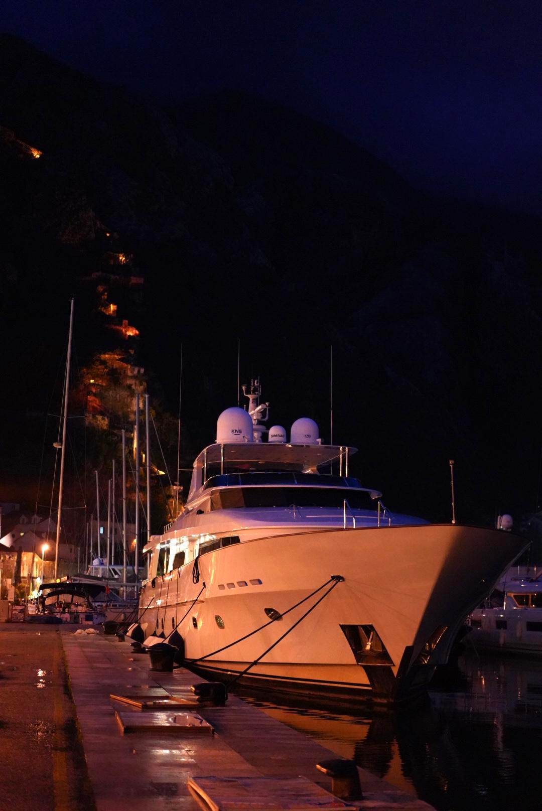 Otkrijte najbolje od Kotora: obavezna videti mesta i aktivnosti