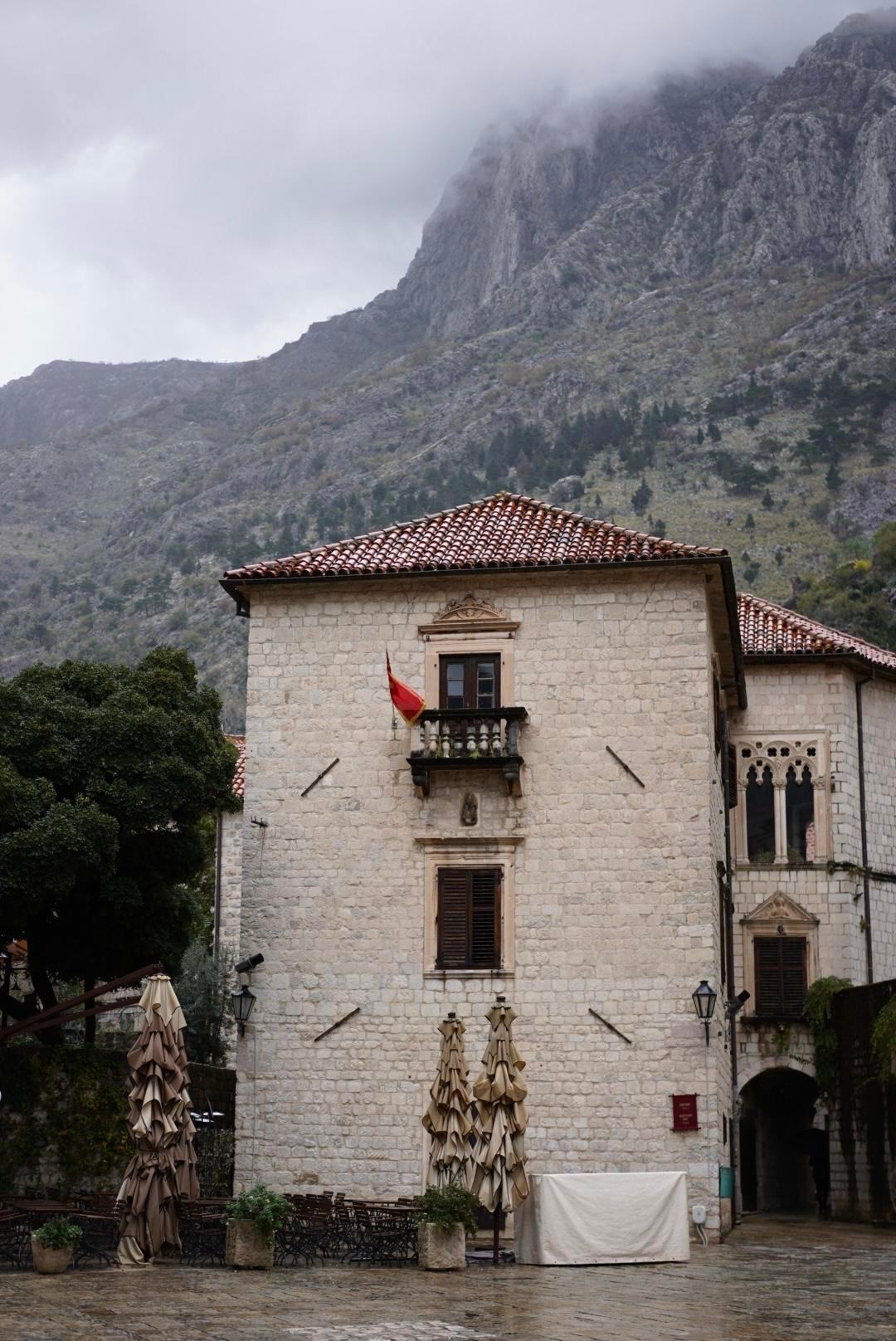 Otkrijte najbolje od Kotora: obavezna videti mesta i aktivnosti