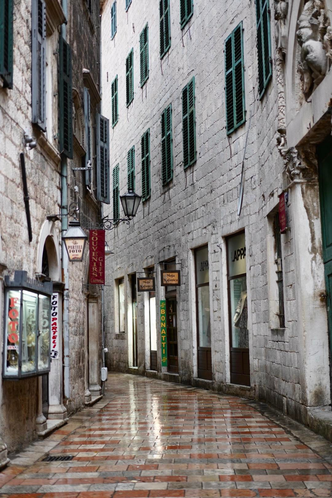 Otkrijte najbolje od Kotora: obavezna videti mesta i aktivnosti