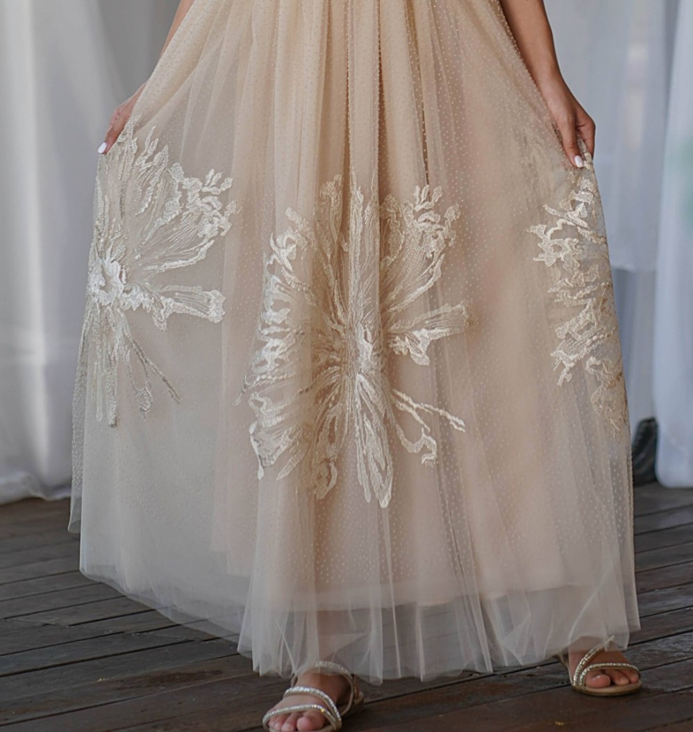 /סט /חצאית וחולצה “Patricia ". מרי ליב, מעצבת שמלות בתפירה אישית