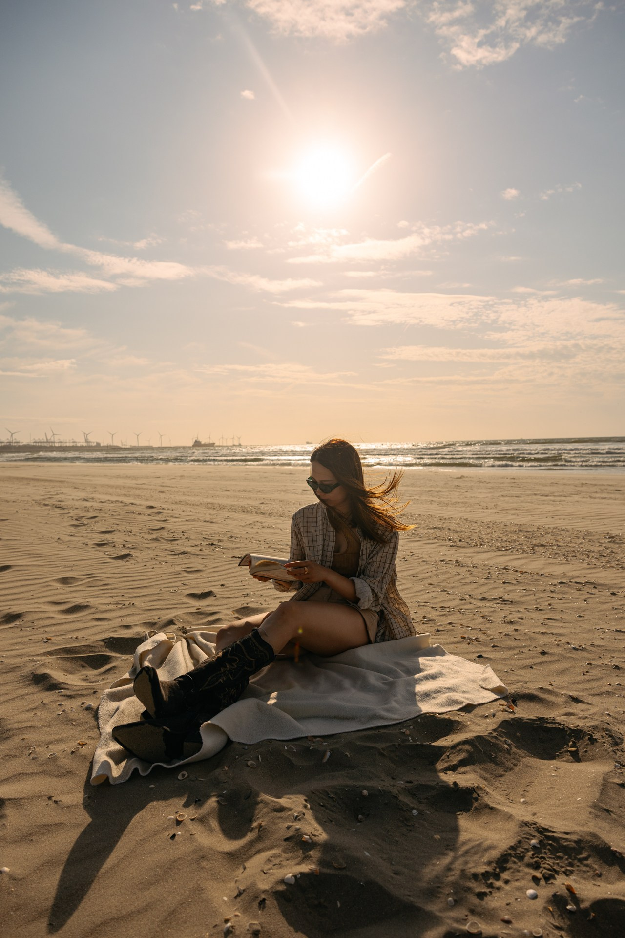 Beach Portrait Photoshoot in the Netherlands — Sunset Vibes. Romantic & Soulful Photography by Natalia Olhova in Rotterdam