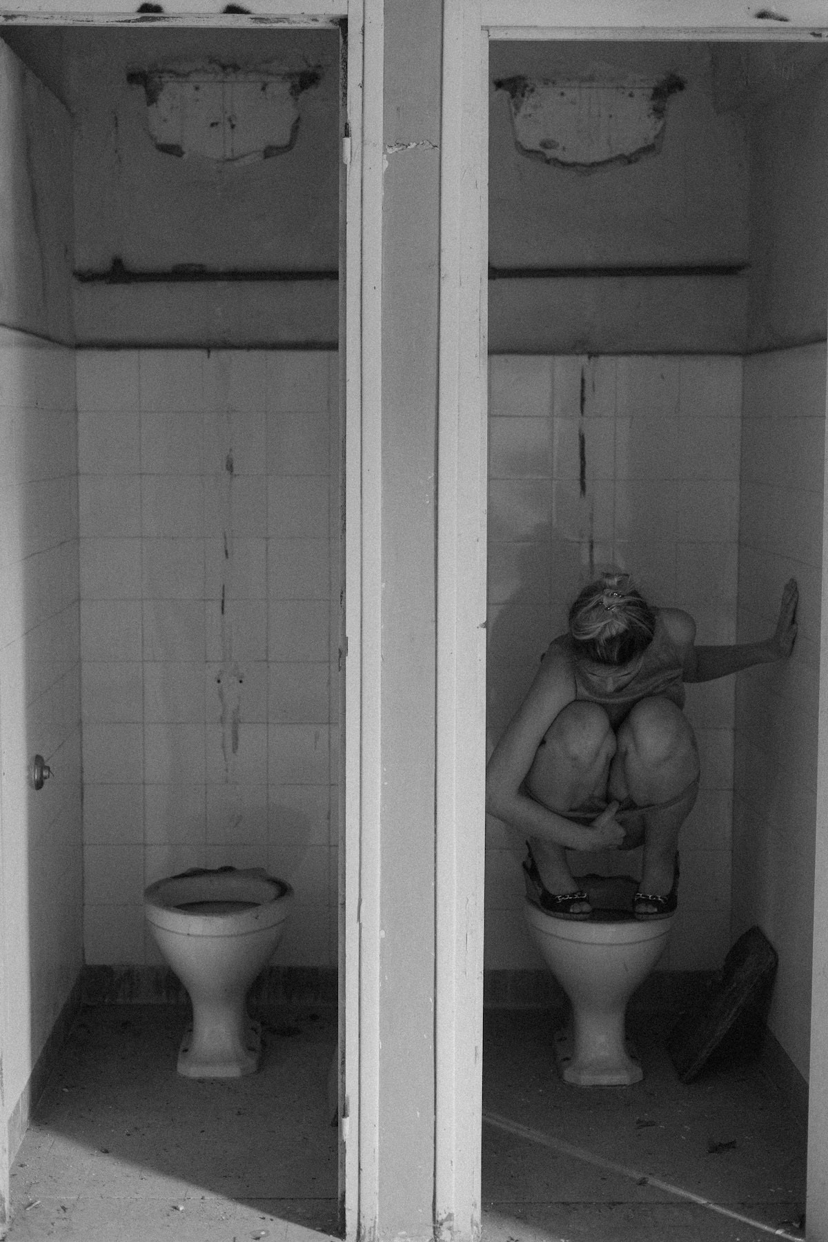 “The black night calls my name”. Anna Guseva | Visual artist