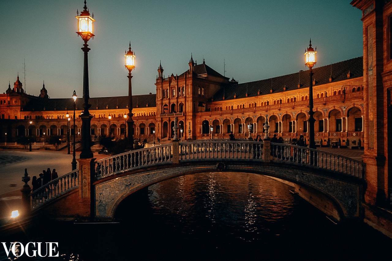 Plaza de Espana in Sevilla. VOGUE Irina Zoteeva, architecture photographer