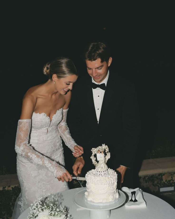 Wedding guide ITA. Wedding and elopement photographer Italy Tuscany Como Milan Pavia Marija Galaka