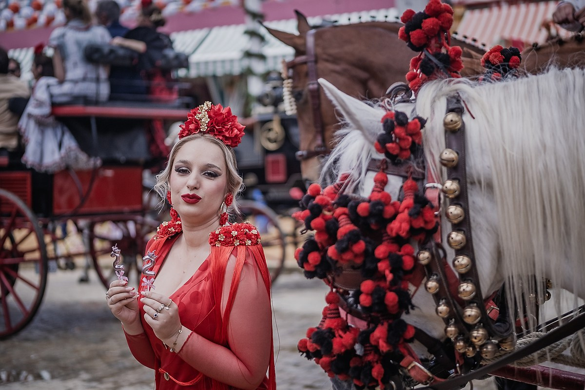 🌸 Feria de Abril 2025: un universo de luz, arte y raíces