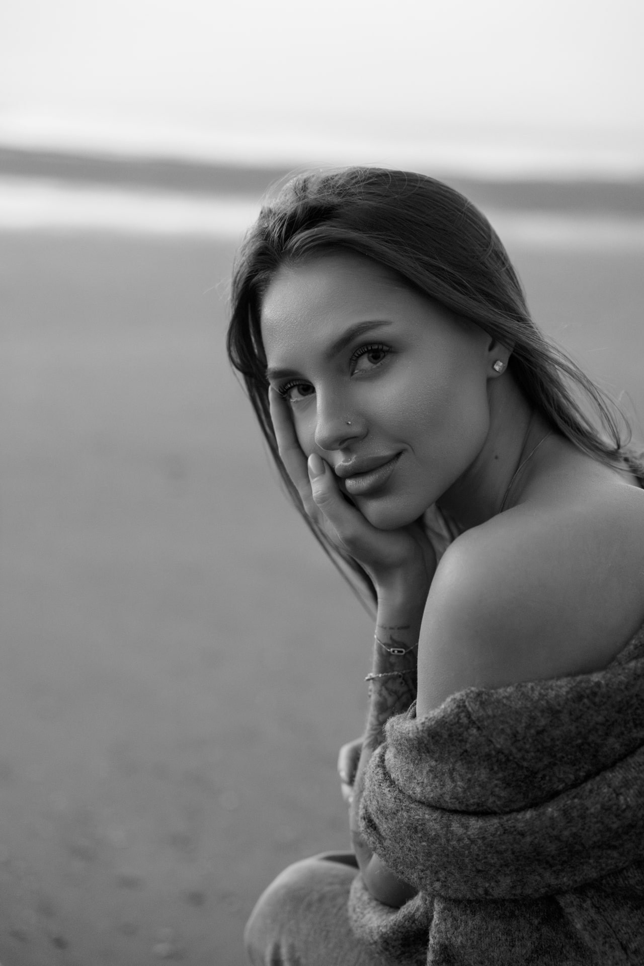 Golden Glow — Trendy Flash Portraits at Sunset. Romantic & Soulful Photography by Natalia Olhova in Rotterdam