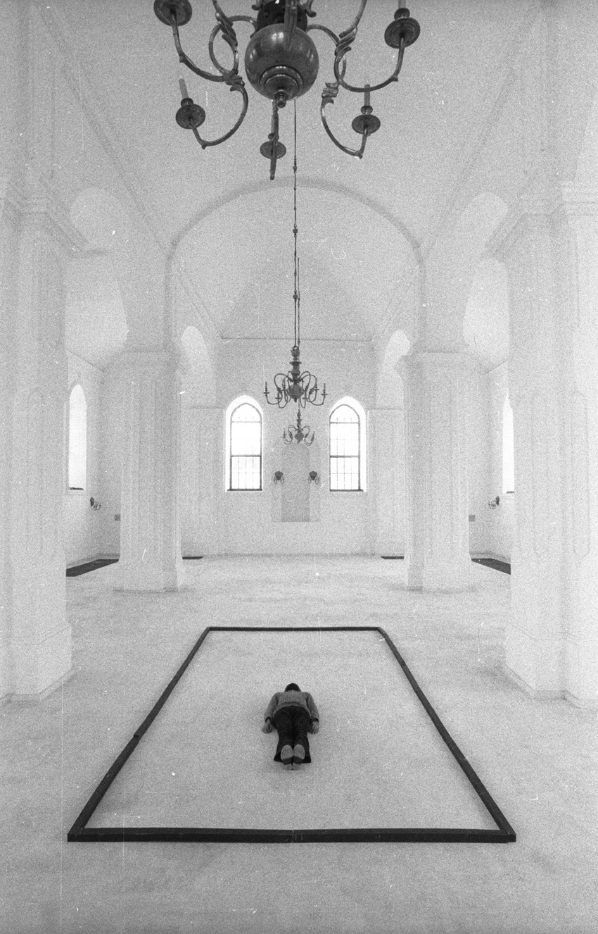 Meditation — Synagogue, Sejny — 1988. Andrzej Strumillo