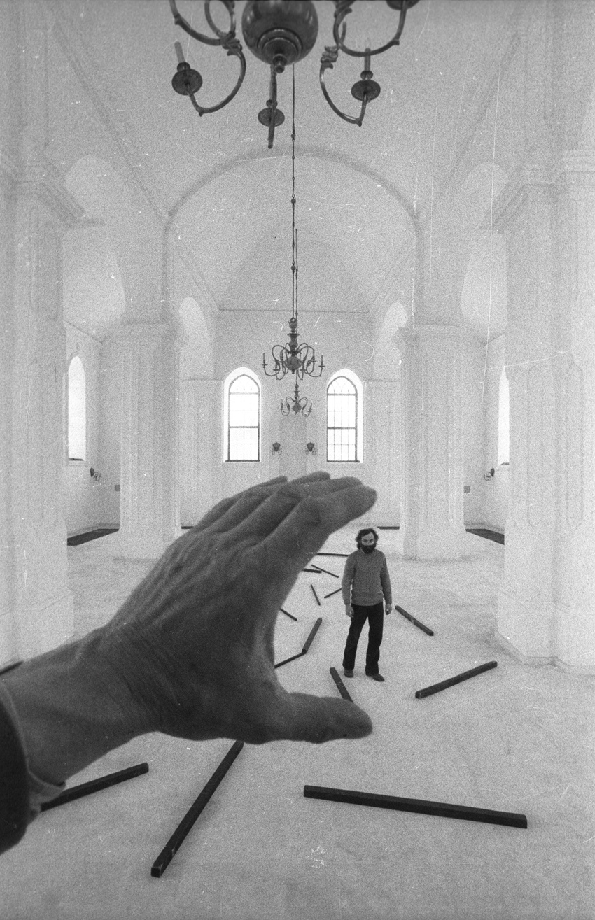Meditation — Synagogue, Sejny — 1988. Andrzej Strumillo