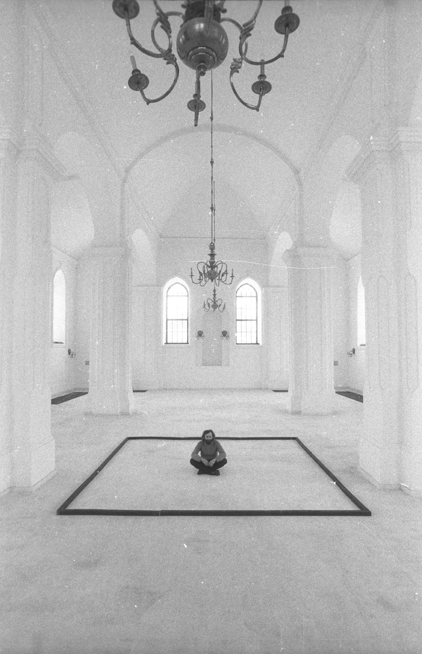 Meditation — Synagogue, Sejny — 1988. Andrzej Strumillo